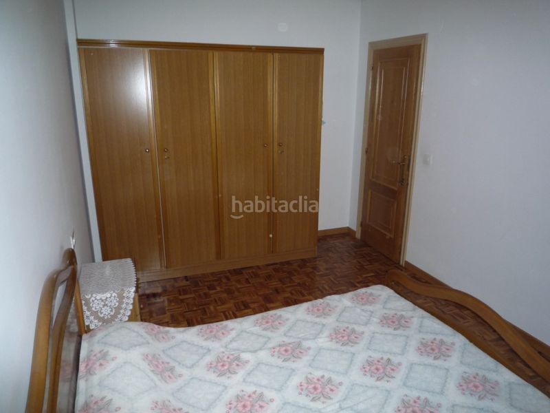 Foto e7c5cc05-7be2-4b9a-9efd-15e84d8f7cc3. Casa amb aparcament a Cacabelos