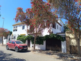 Casa pareada  Calle marejada. La jara. espiritu santo - los colonos. pareado