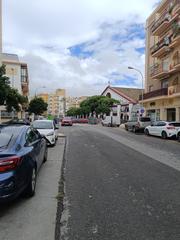 Pis  Calle hermano fermn. Hermano fermin - calzada duquesa isabel