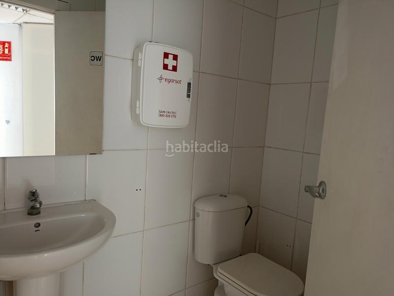 Foto f9975ec1-817e-416c-a0f2-1fb06b4f74d8. Lloguer local comercial a Parets del Vallès