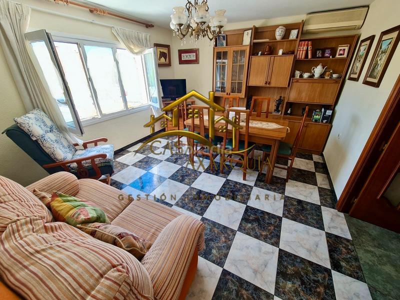 Foto d498706f-8144-4f3c-bd95-39d032db2069. Appartement dans Hispanidad - Vivar Téllez Vélez - Málaga