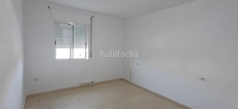 Foto 52c6cdf0-eb6d-4374-bc82-bcdcd9edd4f3. Piso gran piso luminoso en Poniente-Faro Torre del Mar