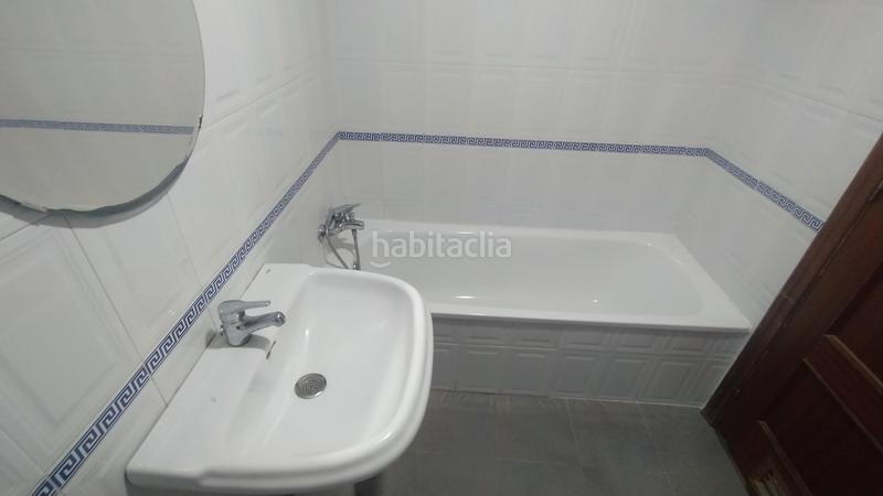 Foto c70207b9-4704-4fa1-8cf3-2d12d3e935f6. Piso gran piso luminoso en Poniente-Faro Torre del Mar