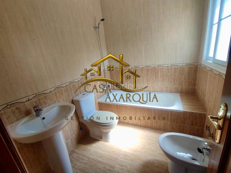 Foto 15aa274f-22cb-42c6-8cea-a2d37d532edc. Casa a schiera con parcheggio piscina in Alcaucín