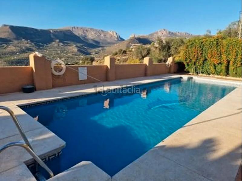 Foto 6b65a604-1370-4541-ac08-ce2fa2a4a3a6. Casa a schiera con parcheggio piscina in Alcaucín