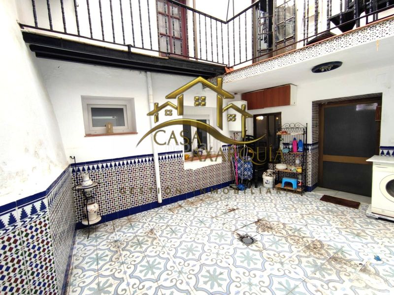 Foto d8527bcf-d3ab-464d-b40b-70f4bbf83321. Casa en Hispanidad - Vivar Téllez Vélez - Málaga