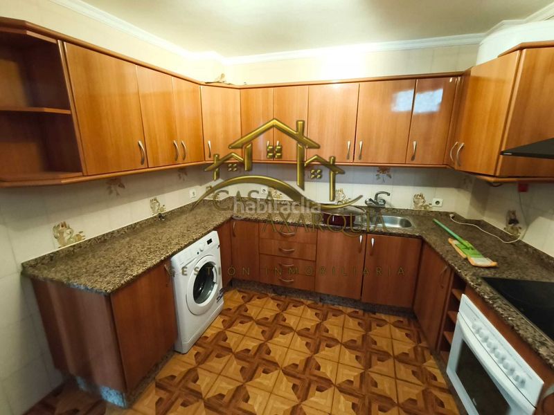 Foto ac7687b3-0bc5-406f-9faa-8d7645c79ad1. Casa amb xemeneia a Centro Histórico Vélez - Málaga
