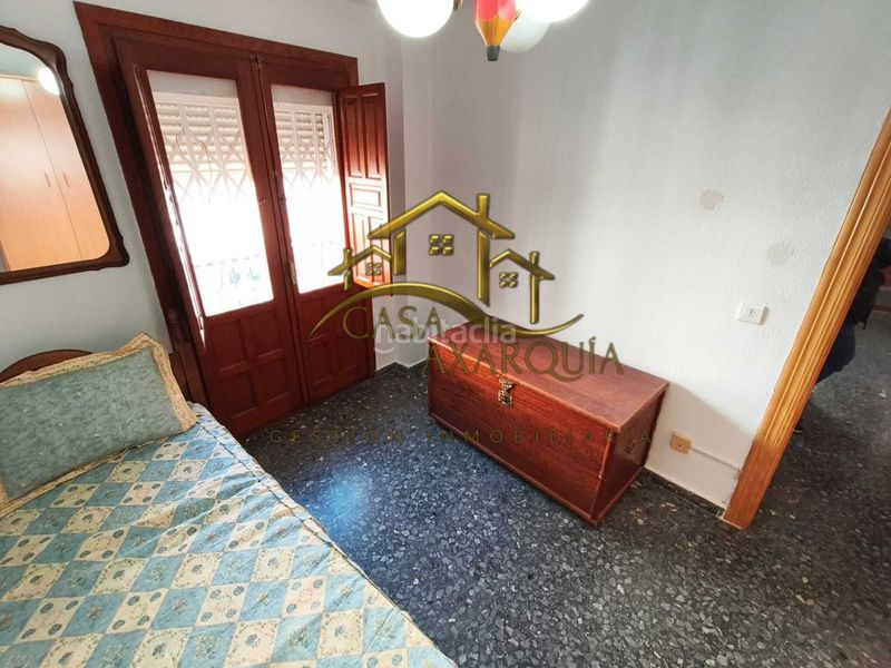 Foto f4249164-41c9-4fc8-8d56-c963368c29d9. Casa amb xemeneia a Centro Histórico Vélez - Málaga