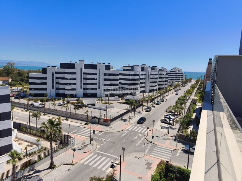 Foto 99868aec-14e5-4e35-8878-98f8e27516ac. Àtic amb piscina a Los Álamos Torremolinos