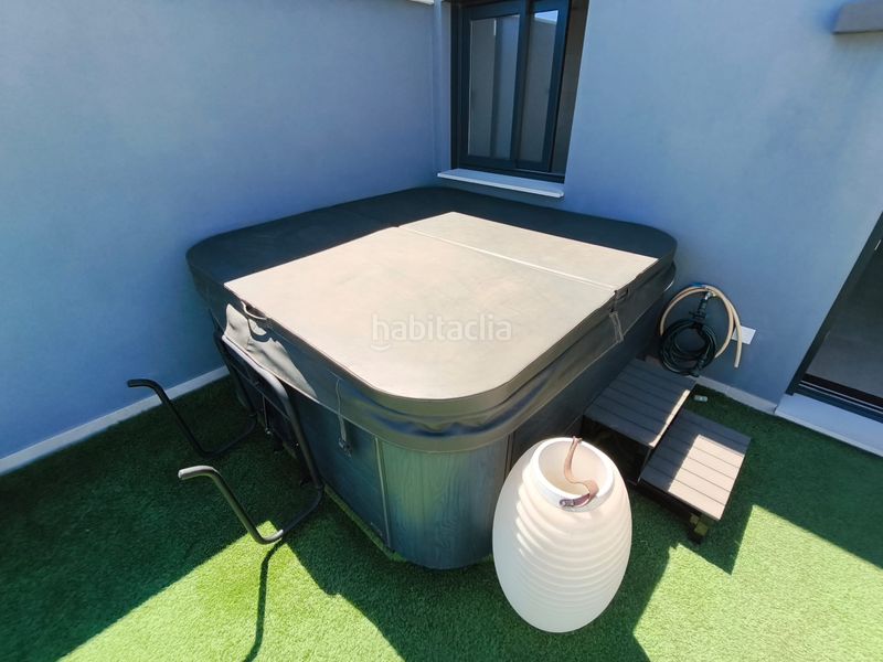 Foto a8e12a3c-c4bb-40ac-a1c9-6fd78cc69dbc. Àtic amb piscina a Los Álamos Torremolinos