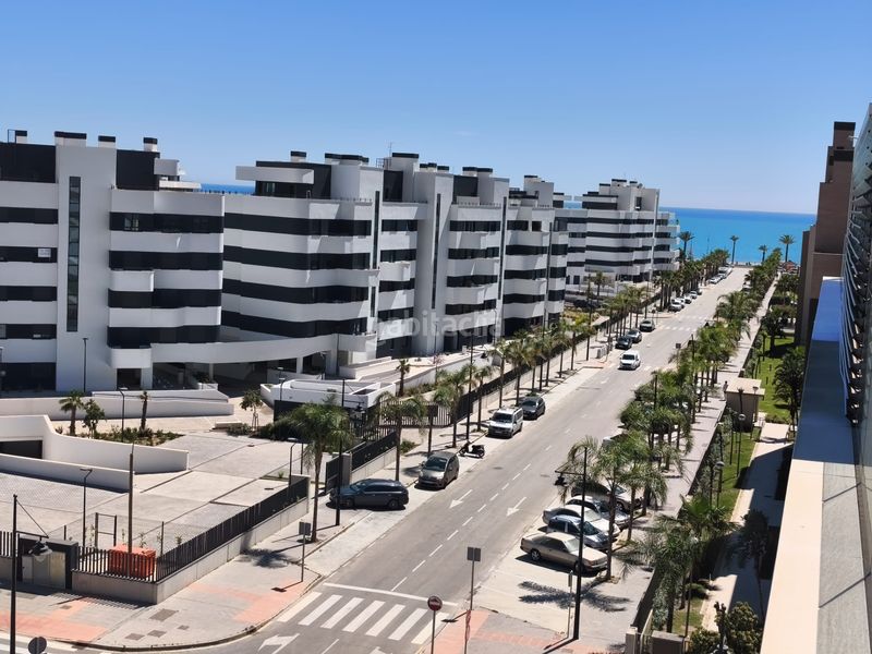 Foto aab20fa9-ccbd-4319-8a31-1c17de15666c. Àtic amb piscina a Los Álamos Torremolinos