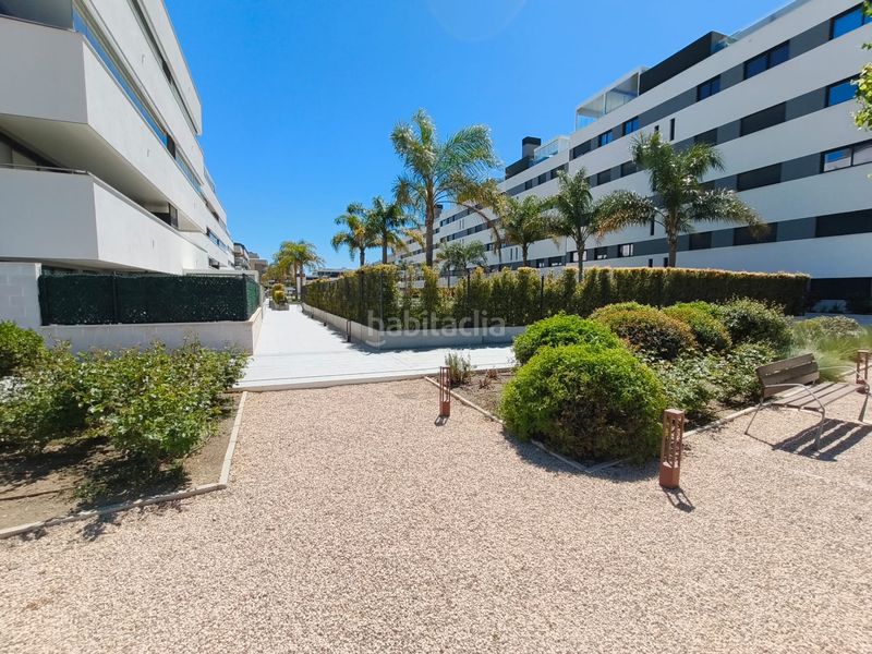 Foto aaca3f3f-d501-4cb2-9e84-0c552a7e79c9. Àtic amb piscina a Los Álamos Torremolinos