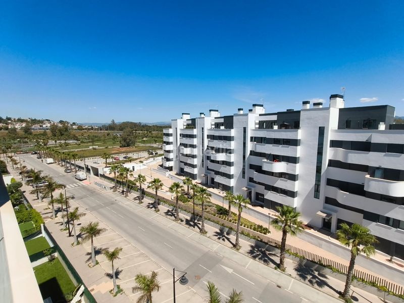 Foto aca4c4a3-177d-45a3-8aec-e9160debce6c. Àtic amb piscina a Los Álamos Torremolinos