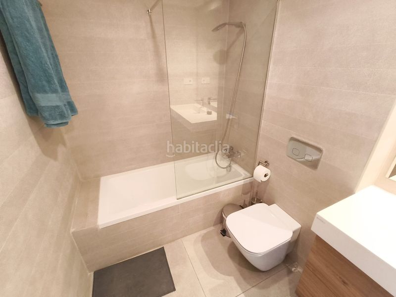 Foto cfb1e705-000b-444a-96ef-c79b71000748. Àtic amb piscina a Los Álamos Torremolinos