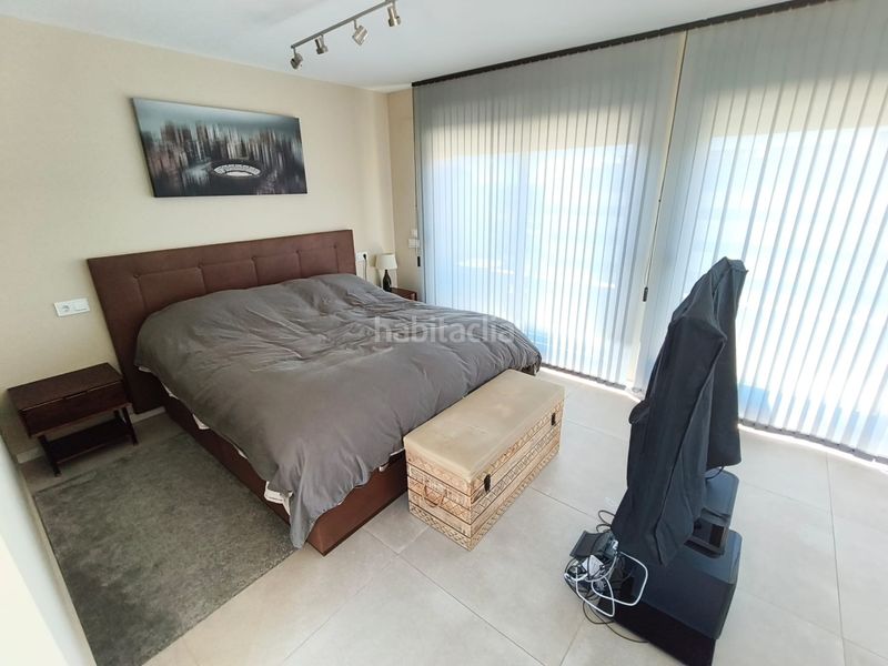 Foto d7f90d69-7b5e-4e02-938d-5c8672bb780f. Àtic amb piscina a Los Álamos Torremolinos