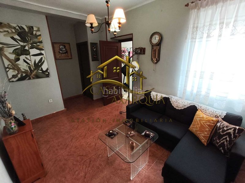 Foto 24871759-58af-48d0-b222-78bc728cfb79. Piso en Archidona