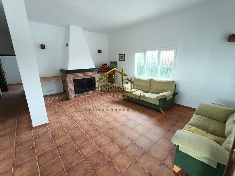 Foto defa2df0-807f-4335-ad8a-8793d2adbee9. Finca rústica en Cútar
