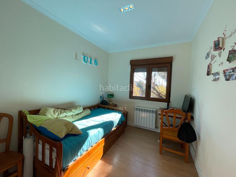 Foto 62554574-eb88-4cbd-abc3-c0e282406b5d. Pis amb xemeneia calefacció a Cercedilla