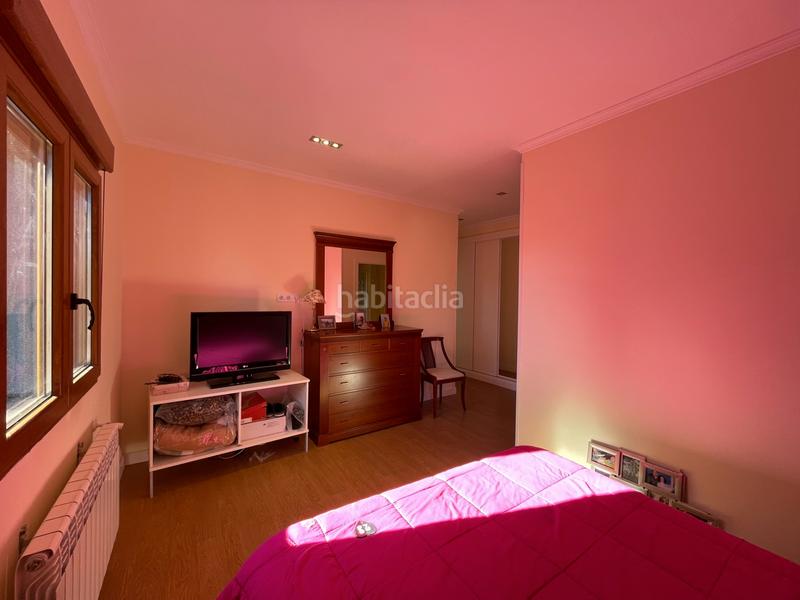 Foto 7672b579-adee-4348-9804-d3e7755a3b5c. Pis amb xemeneia calefacció a Cercedilla