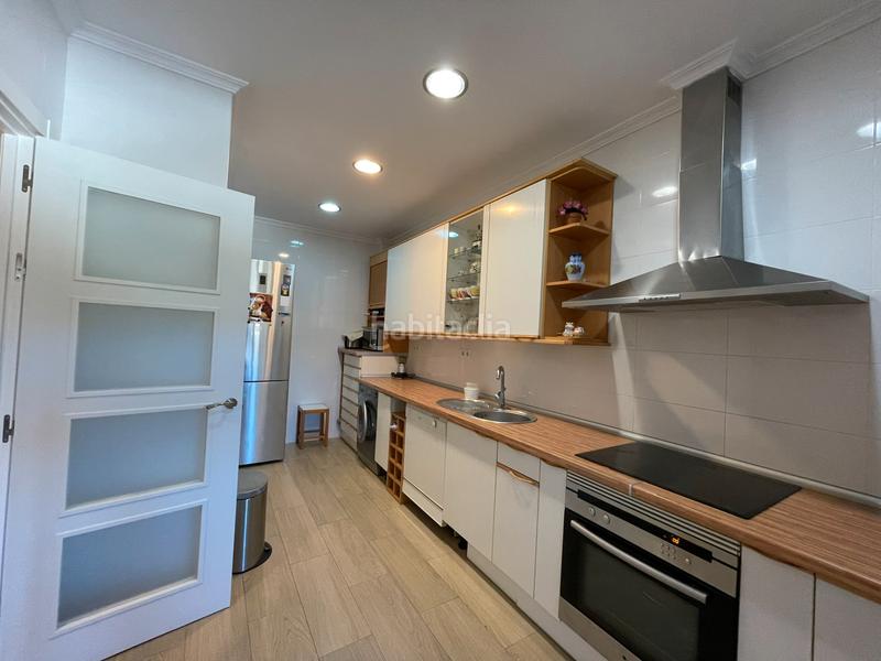 Foto cc0693fb-1653-429f-baaa-5d27ddf342f6. Pis amb xemeneia calefacció a Cercedilla