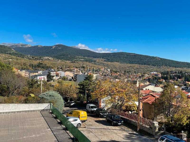 Foto d1612f1f-7a0e-477f-81c7-cf97e6b39396. Pis amb xemeneia calefacció a Cercedilla