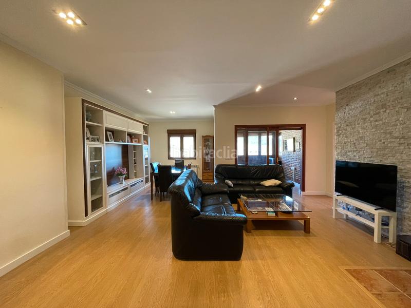 Foto d88a5e75-5529-4ea6-b639-053a8e759afc. Pis amb xemeneia calefacció a Cercedilla