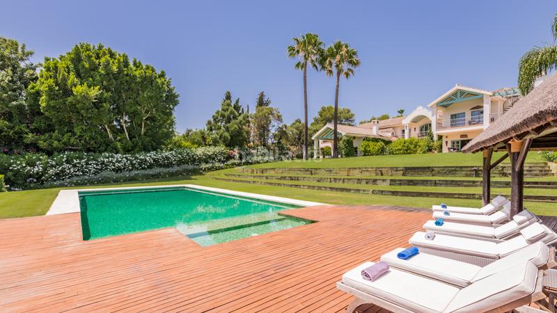 Foto fce7f78c-4674-49f4-8787-54e3e8a512e9. Affitto chalet con camino riscaldamento parcheggio piscina in Sotogrande