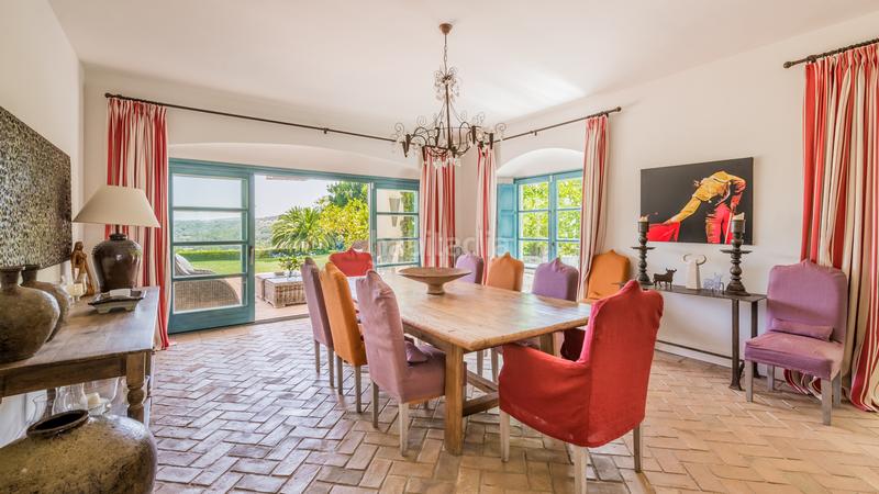 Foto d69b16e7-3e0e-4b9b-9f0b-c558b848847a. Location chalet avec cheminée chauffage parking piscine dans Sotogrande