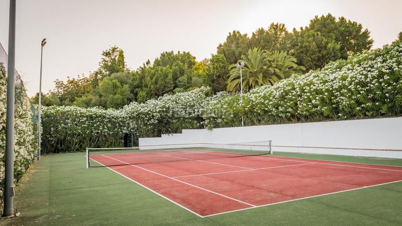 Foto 47fcf9bd-ffa4-430f-837d-54483847ee0e. Miete chalet mit kamin heizung parking pool in Sotogrande alto Sotogrande