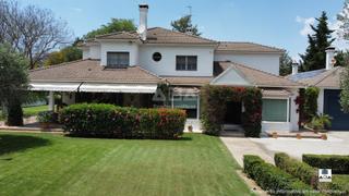 Chalet  Avenida de visley. Chalet independiente de lujo en jerez de la frontera con piscina