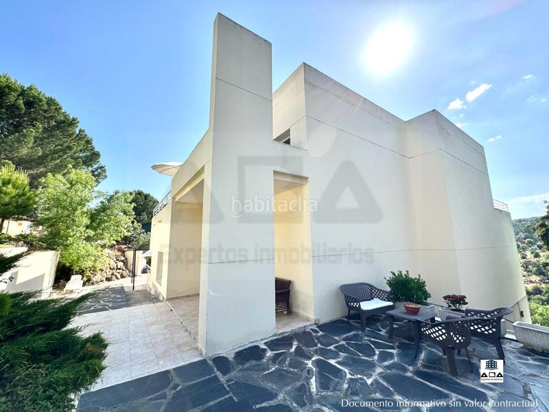 Foto 6ffa6e81-413a-4a42-9ed7-d59133092dd2. Chalet  de lujo en los peñascales con vistas al lago en venta aba expertos inmobiliarios en Torrelodones