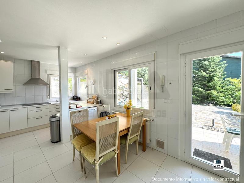 Foto 9d597c6e-f7f4-4a04-871d-ee5e0a32ae47. Chalet  de lujo en los peñascales con vistas al lago en venta aba expertos inmobiliarios en Torrelodones