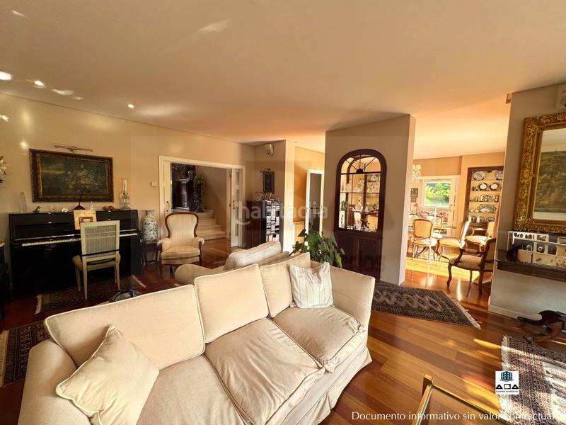 Foto afe97bcf-d45e-40d8-93ef-f66f95c89eef. Chalet  de lujo en los peñascales con vistas al lago en venta aba expertos inmobiliarios en Torrelodones