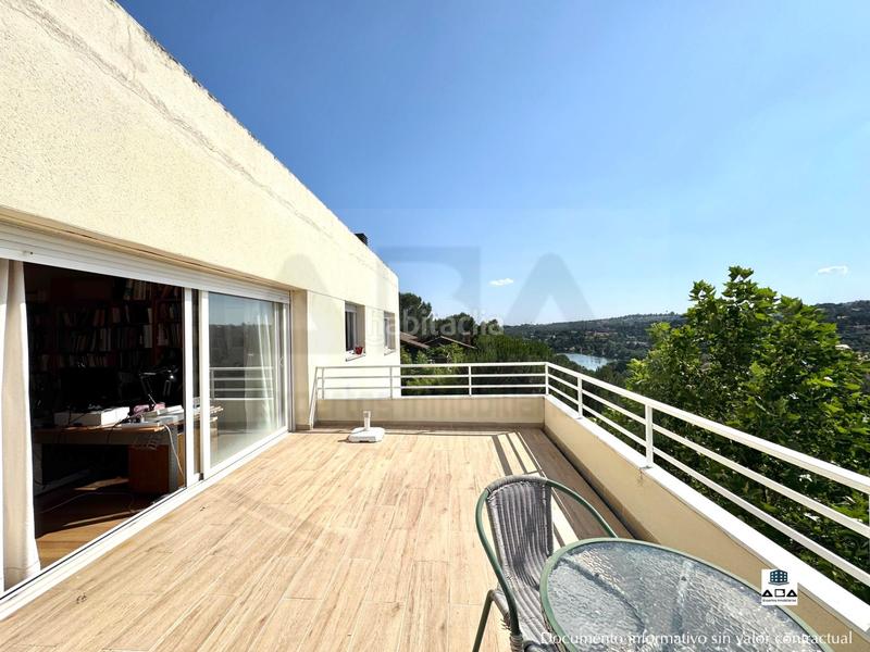 Foto b55340da-f184-40dc-894b-e728fc0fc1f3. Chalet  de lujo en los peñascales con vistas al lago en venta aba expertos inmobiliarios en Torrelodones