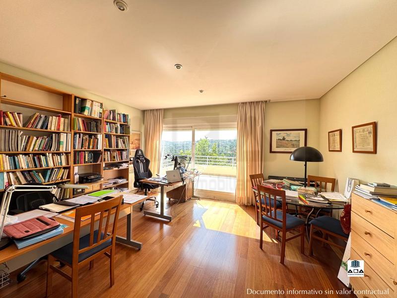 Foto bab5faa6-0f36-4caf-aa5a-73bdae8426ce. Chalet  de lujo en los peñascales con vistas al lago en venta aba expertos inmobiliarios en Torrelodones