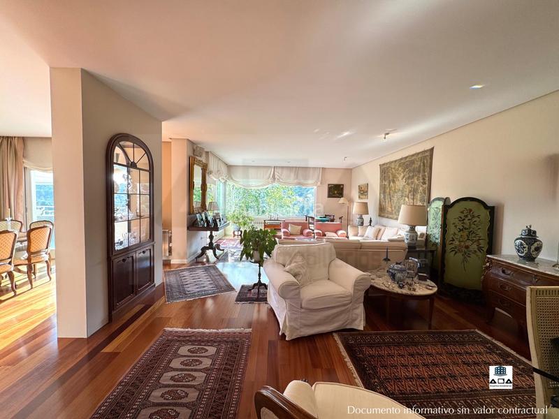 Foto e2bd97b3-557a-40c4-8ace-abcf612a71c0. Chalet  de lujo en los peñascales con vistas al lago en venta aba expertos inmobiliarios en Torrelodones