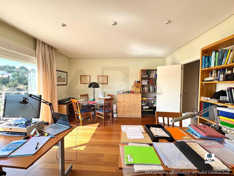 Foto e51e09ba-a38f-4b09-89fa-01f529a5d5a3. Chalet  de lujo en los peñascales con vistas al lago en venta aba expertos inmobiliarios en Torrelodones