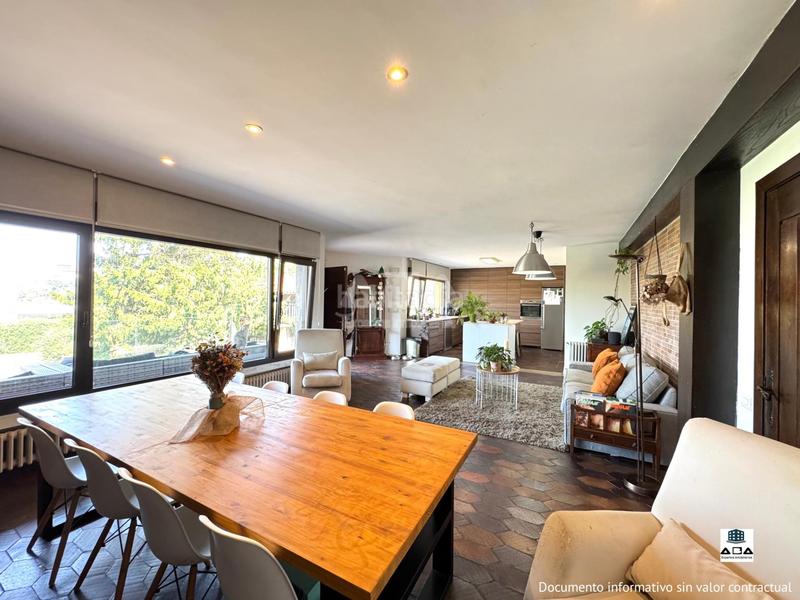 Foto ab597e1f-78a1-4ab2-b7f8-3a43d2f6e11f. Chalet espectacular chalet en la mejor zona a 1 km de la playa aba expertos inmobiliarios en Gijón