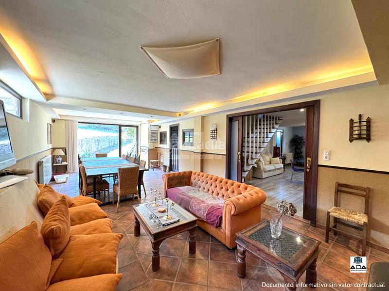 Foto b7d63e07-593e-456c-b29b-95d70294051c. Chalet espectacular chalet en la mejor zona a 1 km de la playa aba expertos inmobiliarios en Gijón