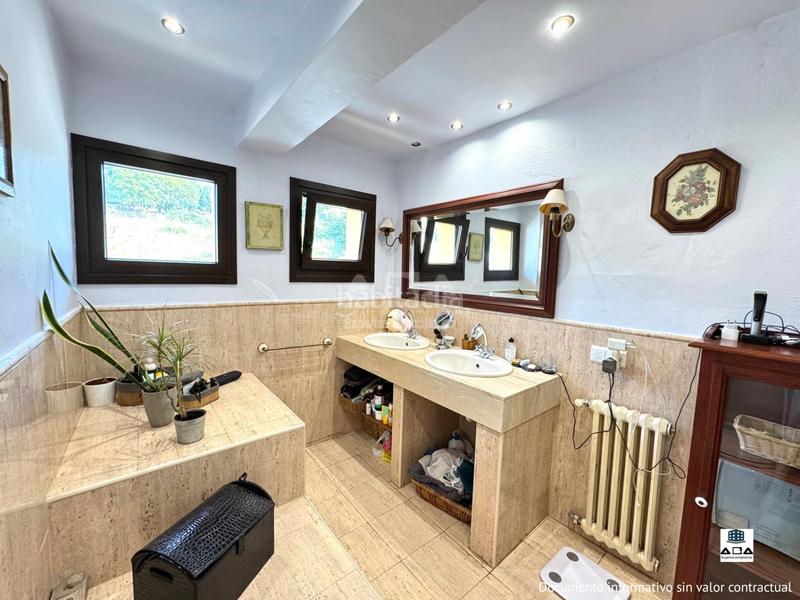 Foto b99bb5fd-93cf-438f-b0ab-7fb69502db3c. Chalet espectacular chalet en la mejor zona a 1 km de la playa aba expertos inmobiliarios en Gijón