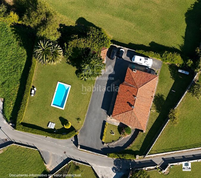 Foto b83edaeb-2f8f-441b-b2f4-6f508c0e0106. Xalet amb calefacció aparcament piscina a Somió Gijón