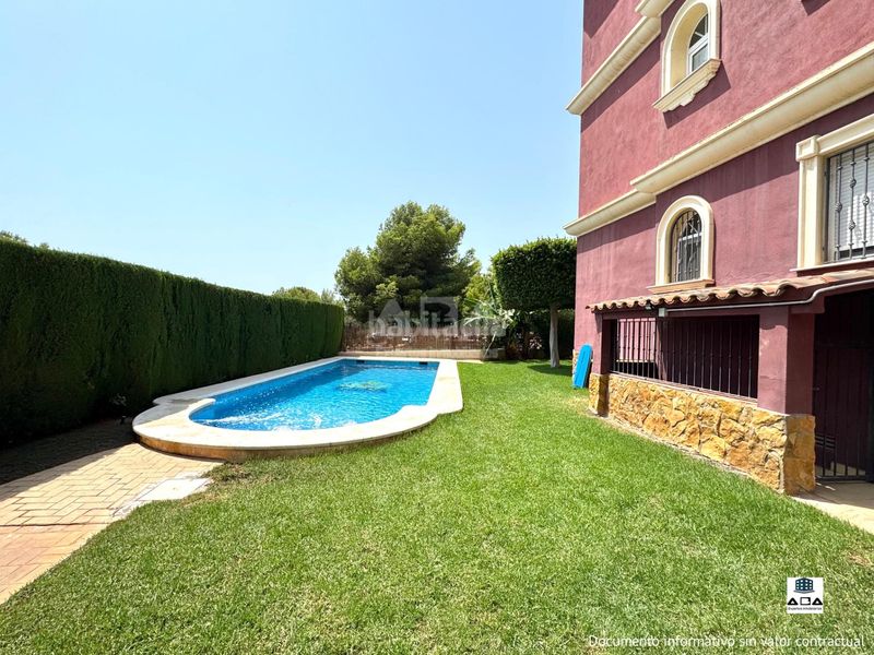 Foto 24317d42-a78a-4a5b-914c-8c5bfe2ce4cd. Planta baixa amb calefacció aparcament piscina a Alcossebre