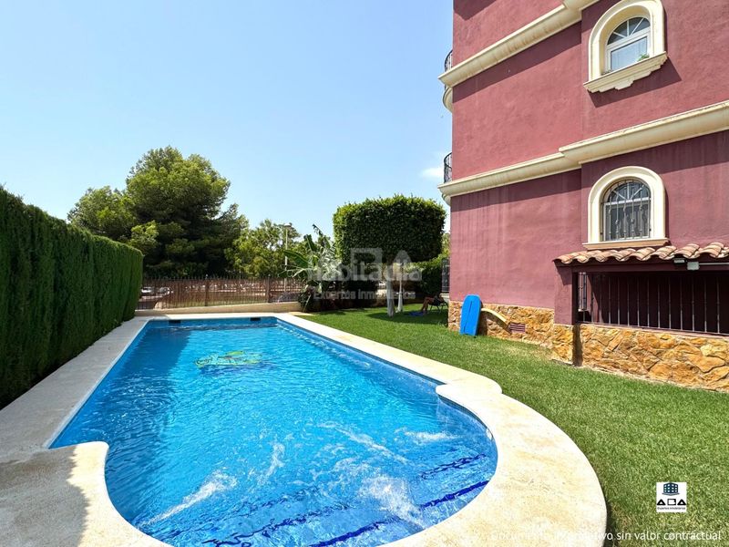Foto d3d550c1-029e-4668-a6ce-70111c8cc102. Planta baixa amb calefacció aparcament piscina a Alcossebre