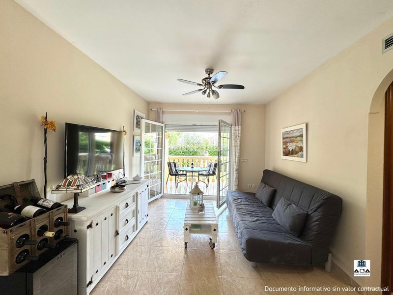 Foto f1b9e8a1-9933-47e0-9788-8f71b8bb6284. Planta baixa amb aparcament piscina a Alcossebre