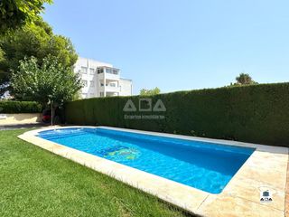 Planta baixa  Calle  piber. Piso a 150m del mar en alcossebre 2 terrazas, piscina y garaje