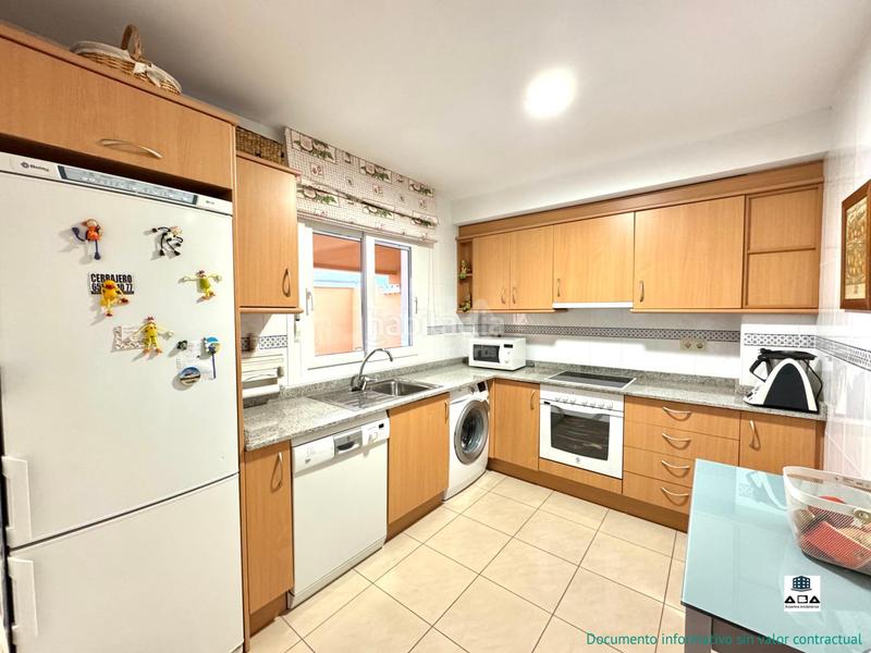 Foto 5244fe03-f56c-4856-bd07-bc56b672a42a. Casa a schiera con riscaldamento parcheggio piscina in Alcossebre