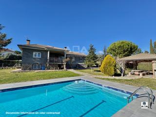 Chalet  Calle palma. Chalet independiente en valdemorillo  urbanización el paraiso, c