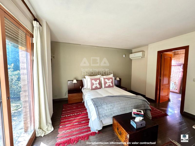 Foto 0e13c78b-135d-4b50-976c-7c9c1c2f8102. Xalet amb calefacció aparcament piscina a Villafranqueza Alicante