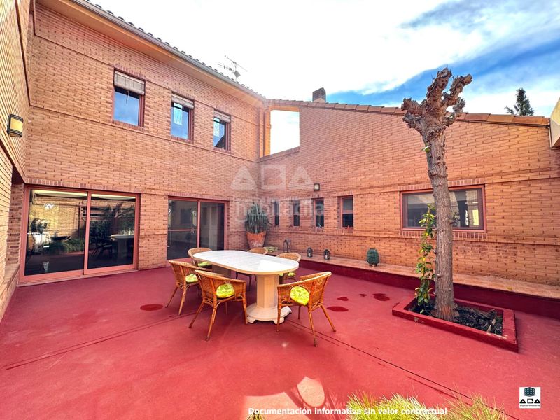 Foto 1835c026-9a14-4418-8a4b-c601c28d3081. Xalet amb calefacció aparcament piscina a Villafranqueza Alicante