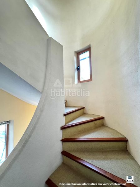 Foto 46c91965-0b8b-4e26-bc5e-1c9018cac8e5. Xalet amb calefacció aparcament piscina a Villafranqueza Alicante